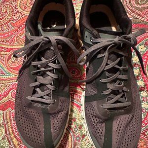 ON Cloud Flow running shoes Rock/Rose Size 10